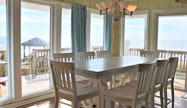 Oceanfront 4BR with Panoramic Views & Beach Access in Emerald Isle
