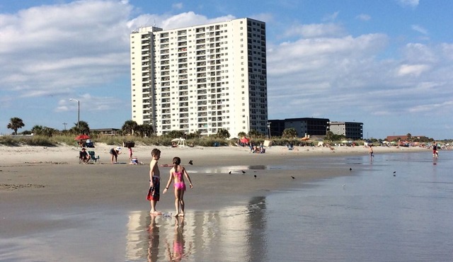 Oceanview 2BR/2BA Condo in Oceanfront 'B' Bldg at Myrtle Beach Resort