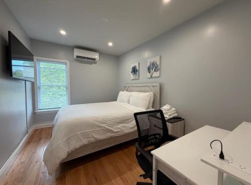 One Bedroom Steps from Clark University