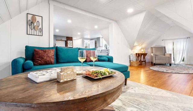 Peaceful 1BR | Reading Nook | Near Portland