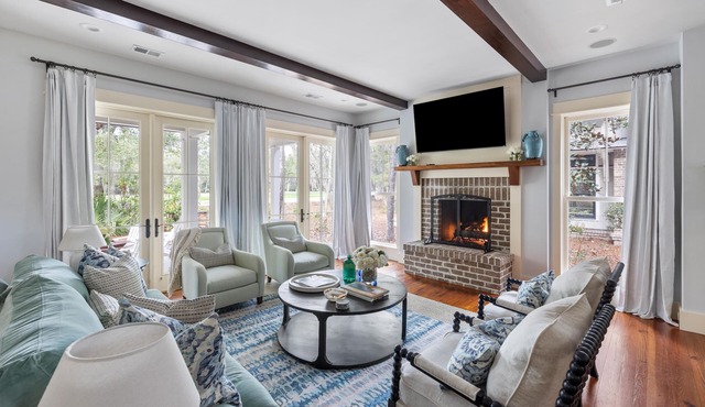 Pet-friendly w/3 fireplaces + Golf Course Views