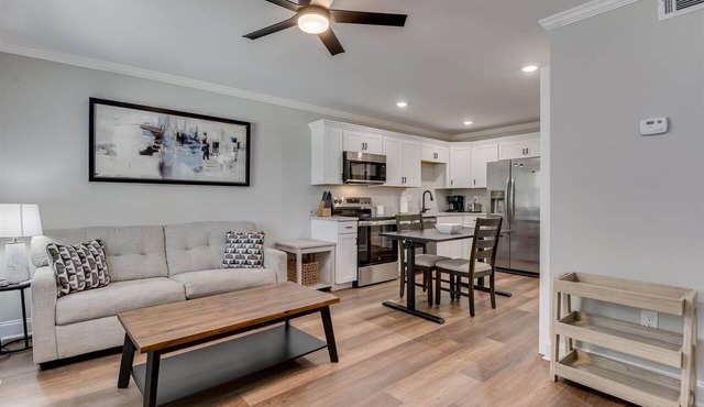 Pines at 5 Corporate Furnished Rentals Suite 218