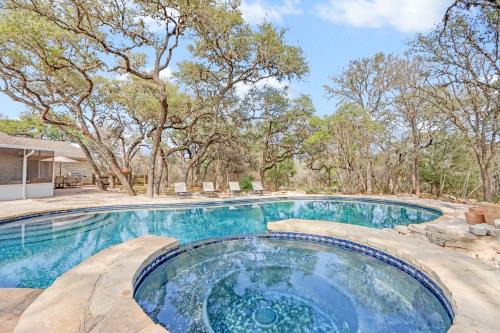 Pinto Lane Getaway.