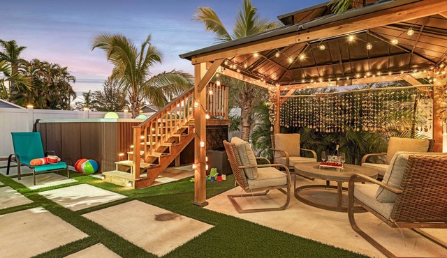 Pool, Mini Golf & Cabana: Bradenton Retreat
