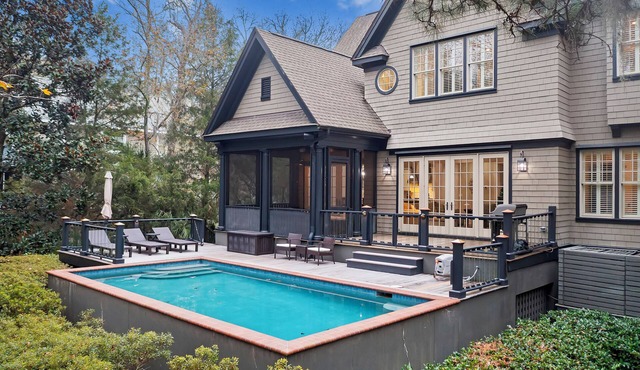 PREMIER Kiawah Home on Surfsong Road, 5 bedrooms, Private Pool!