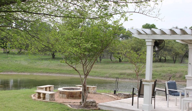 Private 36-Acre Ranch Near Austin & Dripping Springs - Pond & Fire Pit