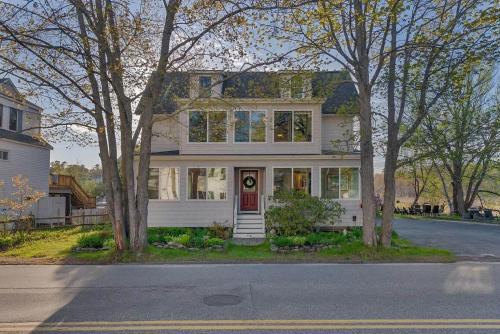 Private Coastal First Floor Residence in the Heart of Ocean Park Maine with Nearby Beach Access