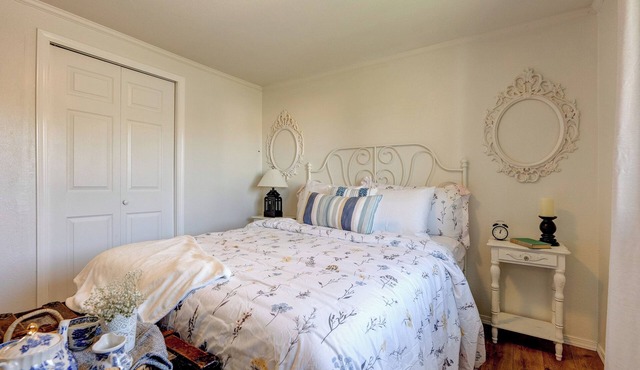 Quaint 2-bedroom house in Anchorage perfect for your getaway