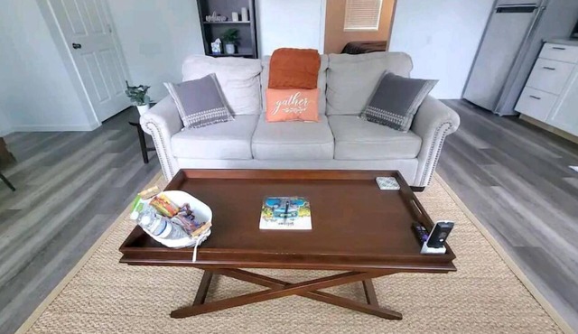 Quite studio down town fountain inn. 4 miles from Heritage Park Ampatheater!