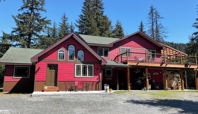 Resurrection Peaks Lodge open May of 2025! Perfect for large groups.
