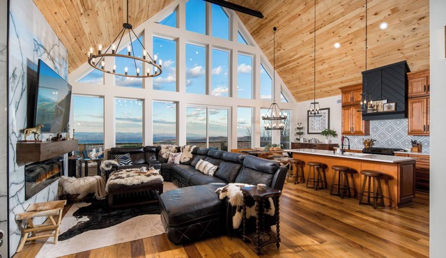 Revelation Ridge Mountaintop Chalet