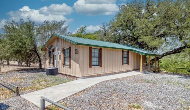 Riverfront Cabins and Vacation Homes