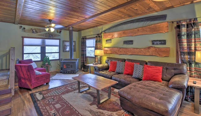 Rustic Anchorage Cabin Getaway w/ Game Room!