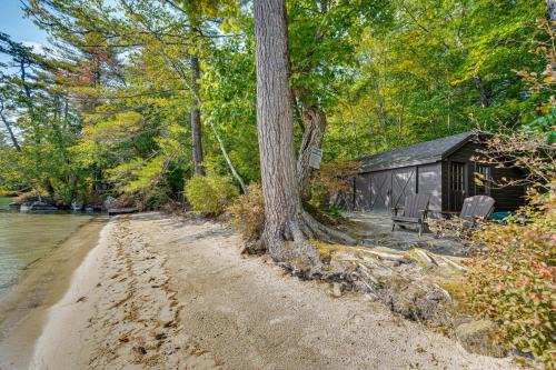 Rustic Cabin w/Squam Lake Access & Fireplace!
