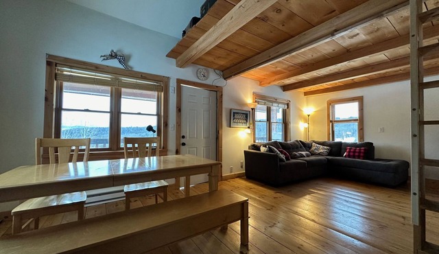 Rustic Mountain View Cabin in Bethel, VT: A Tranquil Green Mountains Retreat