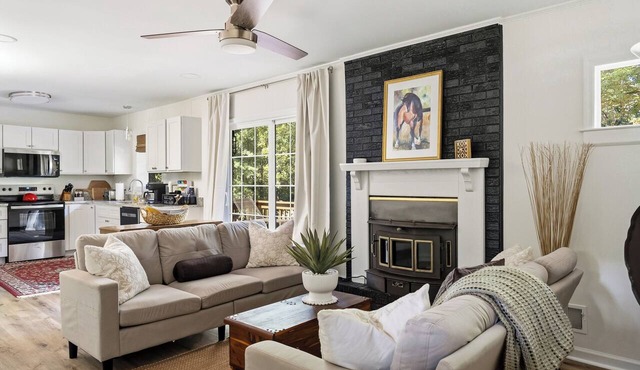 Saddle up, Tee off! Luxury King in Horse Country