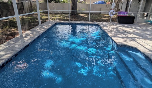 Sarasota Retreat w/Private Pool & Movie Room