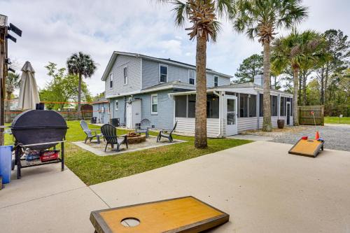 Screened Porch + Grill: Spacious Charleston Home!