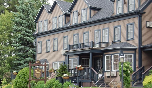 Sea Rose Suites in Ogunquit