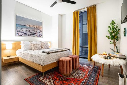 Seaport Apartment Fireplace Gym & Pool Access