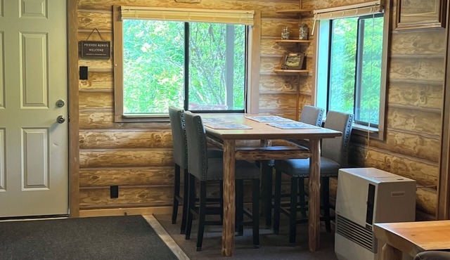 Serene 2-bedroom house in beautiful Gustavus perfect for relaxing getaway