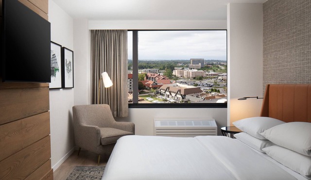 Sheraton Westport Plaza Hotel St. Louis