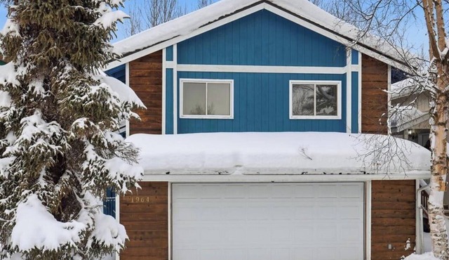 South Anchorage Stay | Greenbelt Retreat
