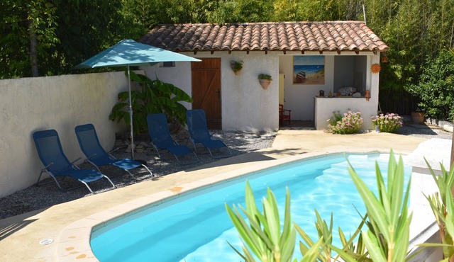 Spacious accommodations, swimming pool, terraces, located on our property in Cardet