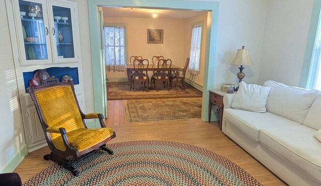 Spacious & Cozy Ground Floor 2/3 Bed private suite