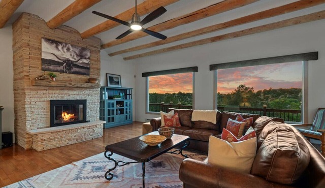 Spacious Hillside Retreat w/Spa, Games, & Views