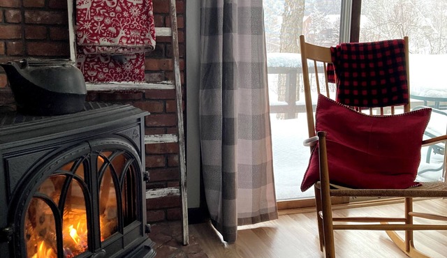 Spacious lake-side townhome near Sunapee near indoor pool, gym, x-country skiing
