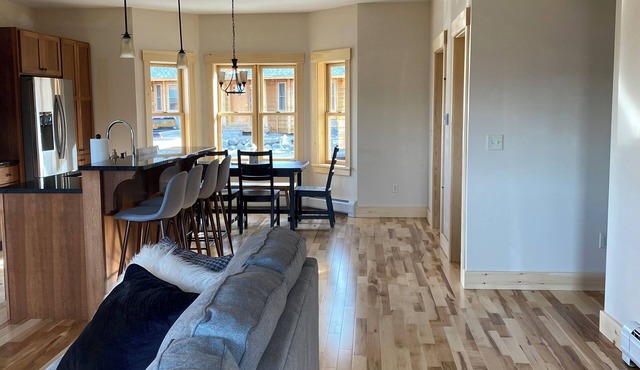 Spacious Sugarloaf Condo