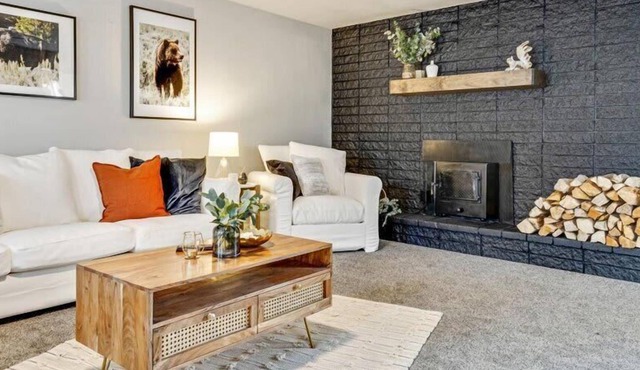 Spacious Yard|Game Room for Kids|Rooftop Patio in Alpine