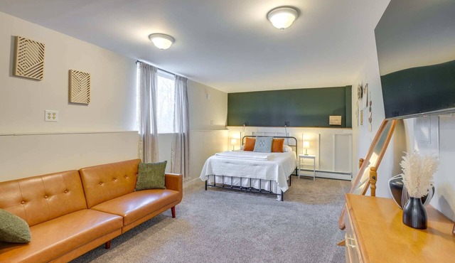 Stylish Studio in Glenburn