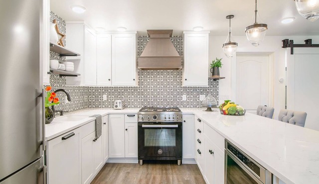 Summit Apartment Has Views, Hot Tub & Theatre Room