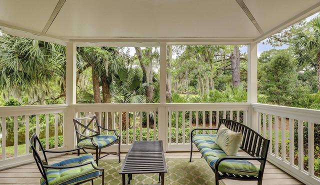 Sunset Rentals | Colonnade Club 159