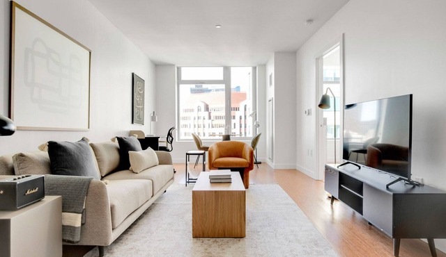 Tasteful Downtown 1BR w/Gym & W/D, near South Station, by Blueground