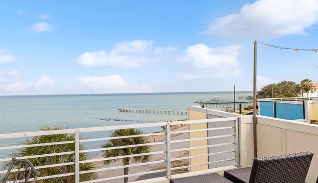 Texas Sun - Waterfront & Dog-Friendly