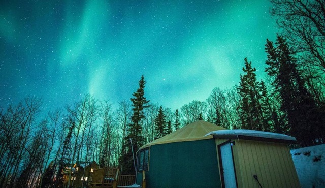 The Borealis Yurt ~ Deluxe Mountain Getaway Above Fairbanks With Great Views