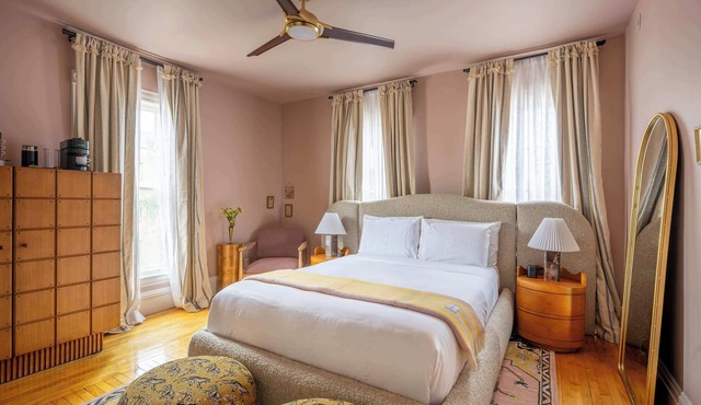 The Dawn Room - Ash Street Inn