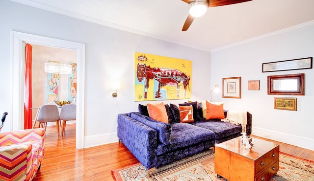 The Home Collection: Historic Elizabeth 1BR Residence · King Suite · Near Uptown