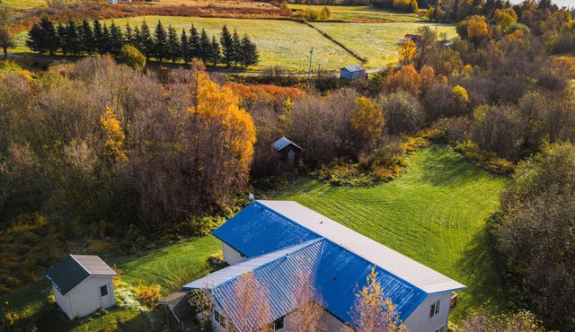 The North Star House; sweeping ocean & mountain views, close to town and harbor