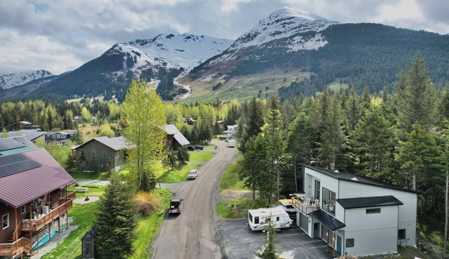 The View From the Top Scenic Chugach Mountain Getaway