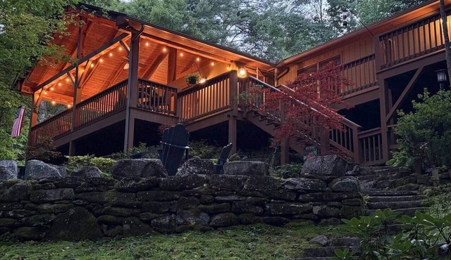 Tree Top Mountain Lodge