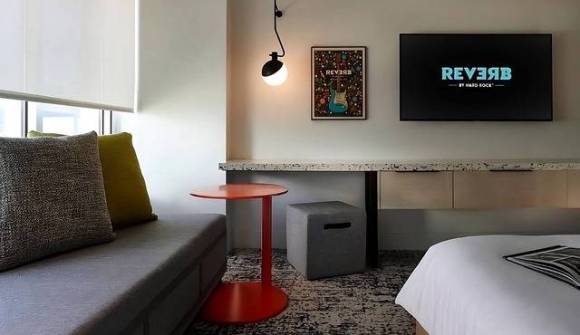 Two Queens Room | 4 Units | Reverb Hard Rock Downtown Atlanta