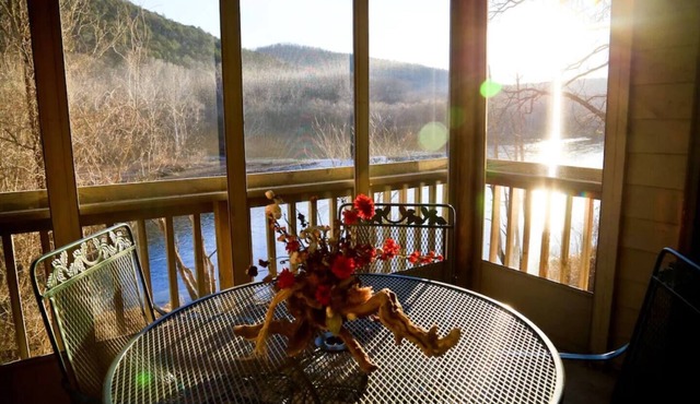 Vibrations~Luxury Lakefront Condo~Pointe Royale Resort~Pools/HotTub