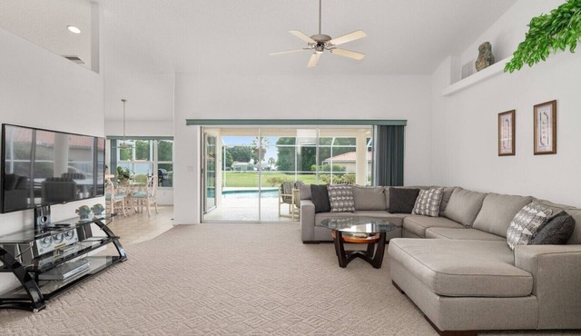 Villa Eckhardt: Bright and Light 3 bedroom home