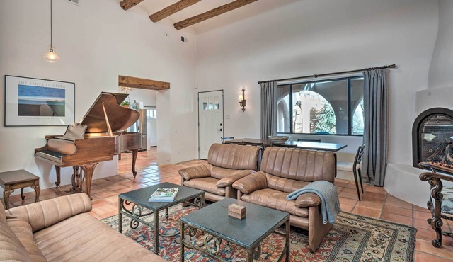 Walk to Santa Fe Plaza & Shops! Adobe Gem w/Patio
