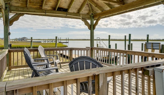 Waterfront Hampstead Home: Dock & Waterway Access! in Hampstead