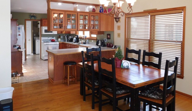 Waterfront with Chesapeake Sunsets in Earleville
